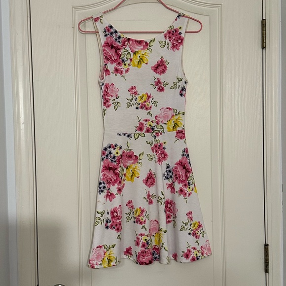 H&M Summer floral dress - Picture 1 of 6
